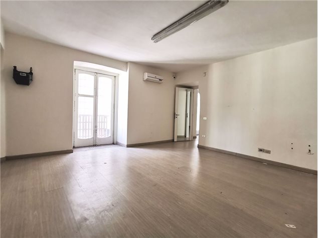 >Locale commerciale Caserta